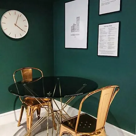 I Should Cocoa Apartment York